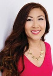 Julie-Sumiki-portrait Julie-Sumiki-portrait